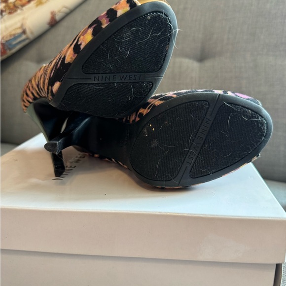 Nine West Peep Toe Heels - Picture 5 of 5